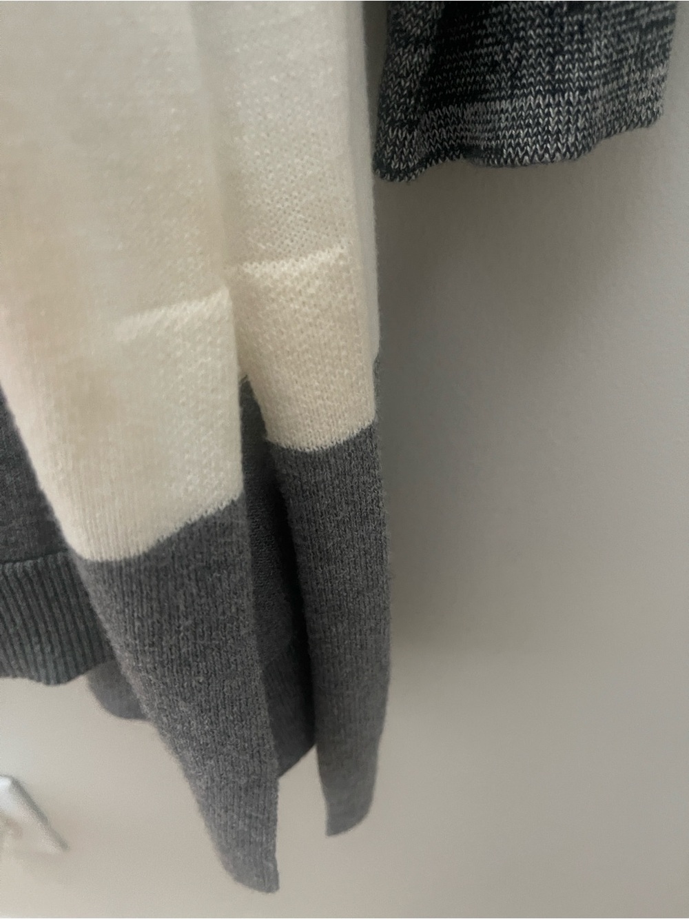 Cute Fall Color Block Tunic Sweater - Picture 4 of 5